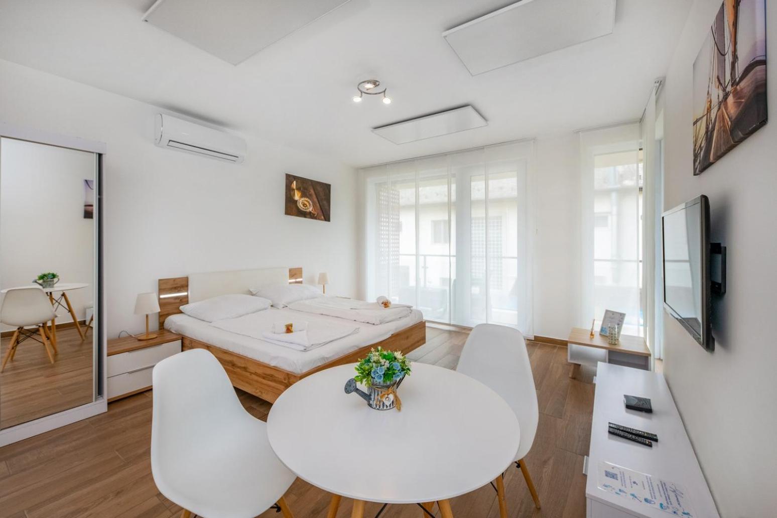 Anchor Apartman By HelloБалатонлеле Екстериор снимка