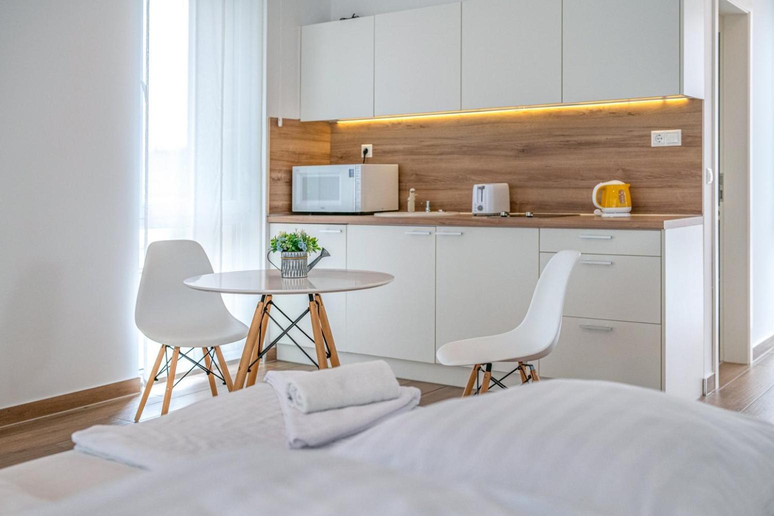 Anchor Apartman By HelloБалатонлеле Екстериор снимка