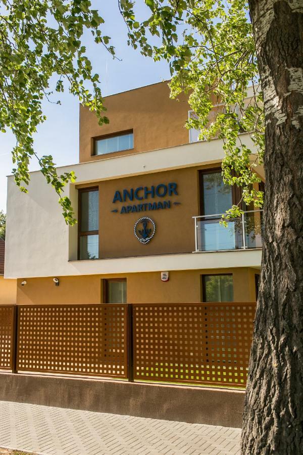 Anchor Apartman By HelloБалатонлеле Екстериор снимка